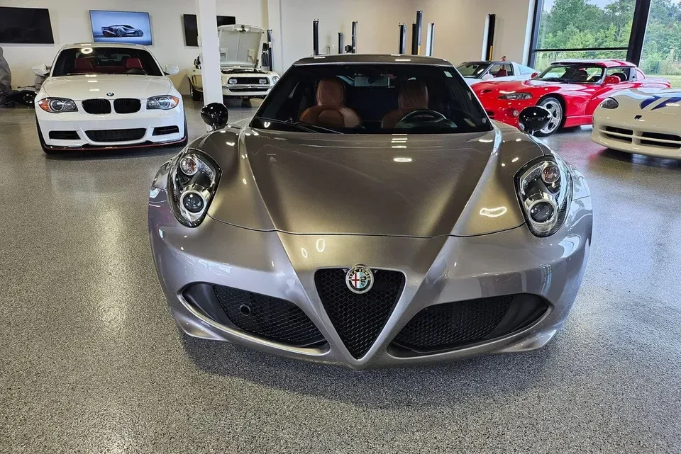 2016 Alfa Romeo 4C - Image 2 of 18