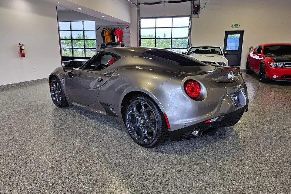 2016 Alfa Romeo 4C - Image 4 of 18