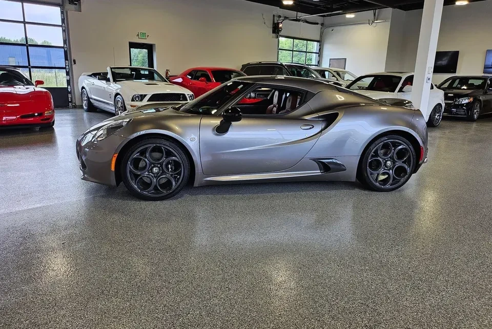 2016 Alfa Romeo 4C - Image 3 of 18