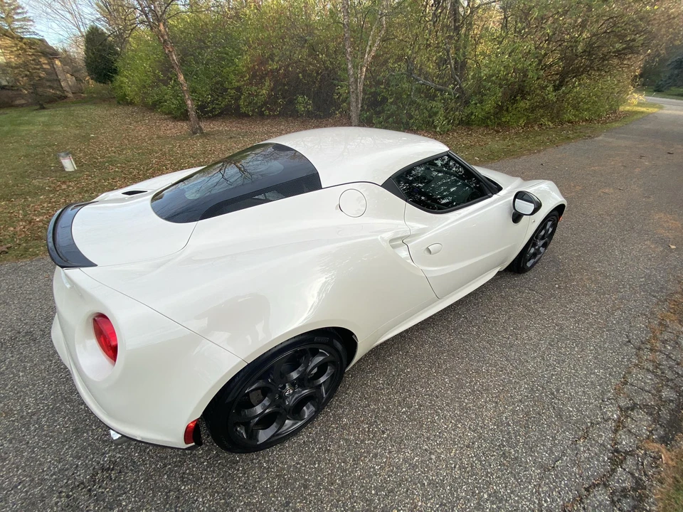 2016 Alfa Romeo 4C Coupe - Image 4 of 31