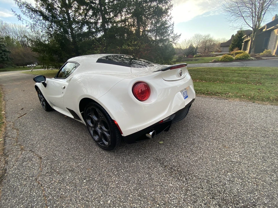 2016 Alfa Romeo 4C Coupe - Image 13 of 31
