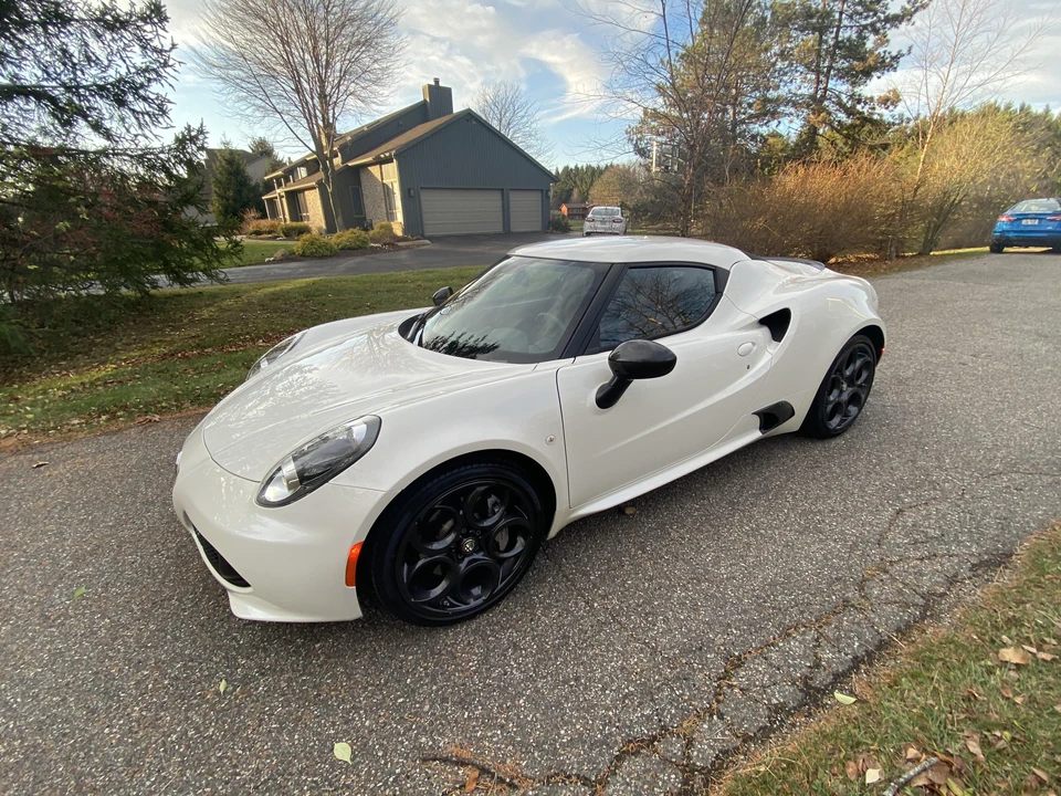 2016 Alfa Romeo 4C Coupe - Image 8 of 31
