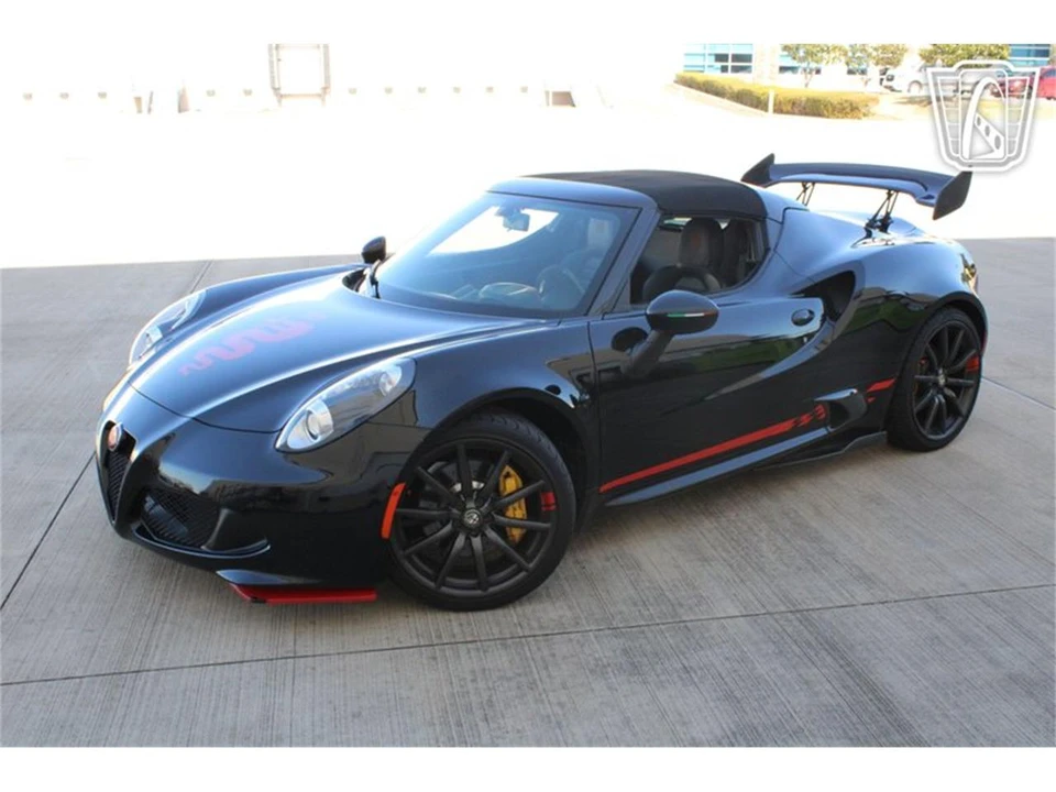 2016 Alfa Romeo 4C Coupe - Image 11 of 31