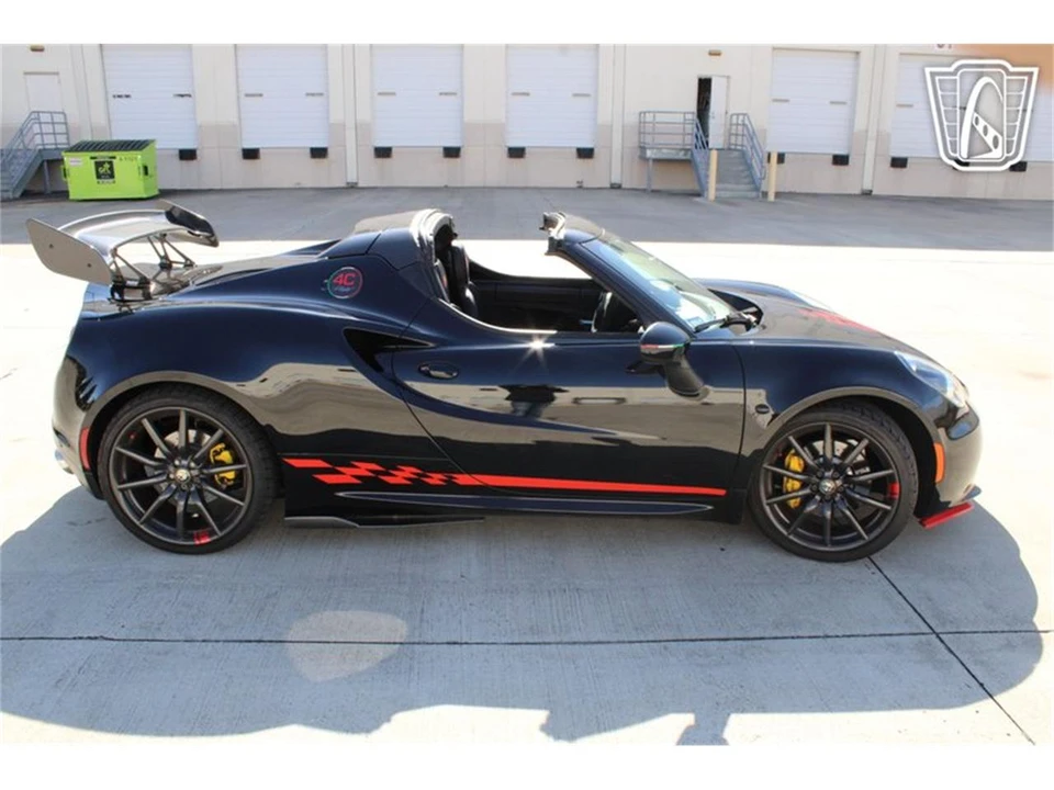 2016 Alfa Romeo 4C Coupe - Image 4 of 31