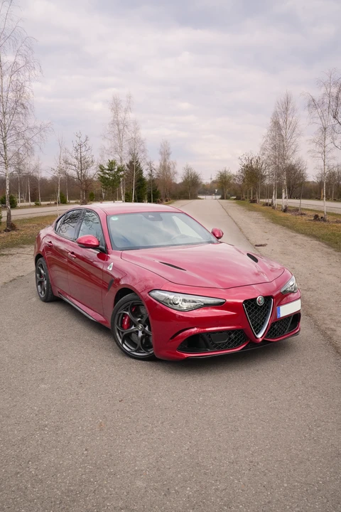 2016 Alfa Romeo Giulia Quadrifoglio - Image 2 of 31