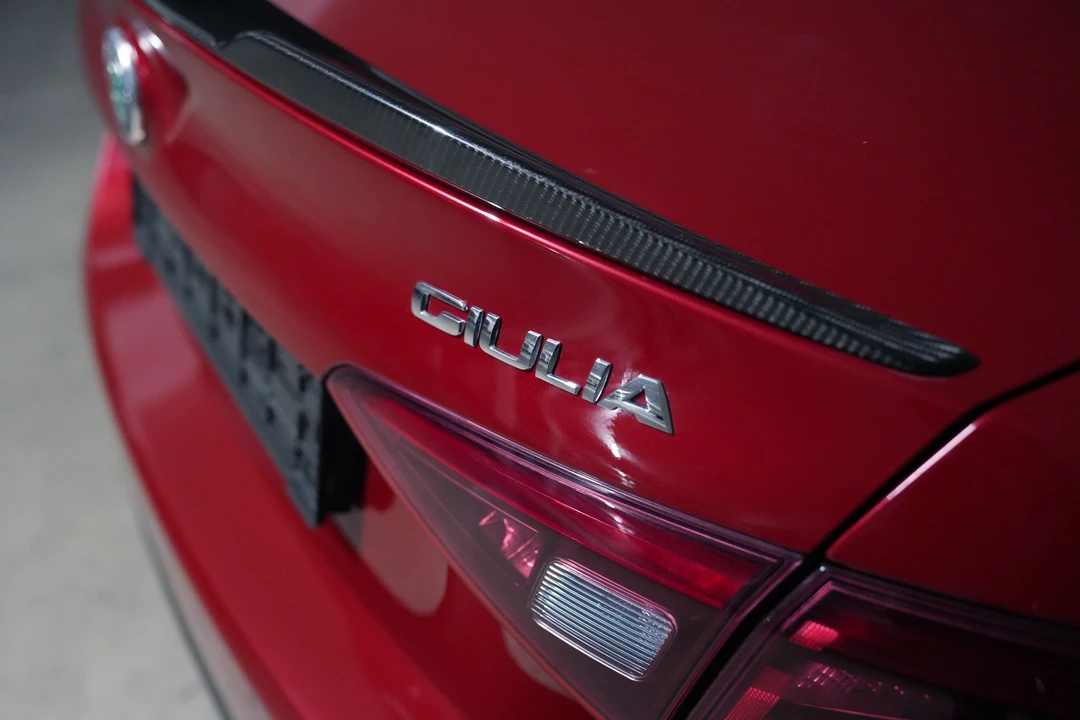 2016 Alfa Romeo Giulia Quadrifoglio - Image 23 of 31