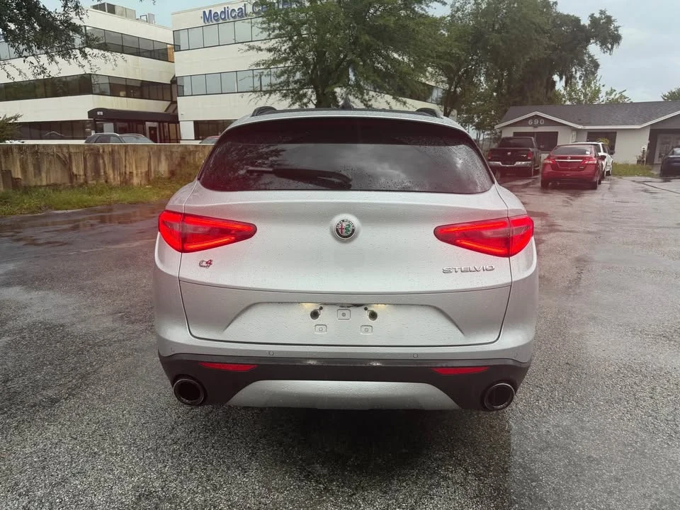 2016 Alfa Romeo Stelvio - Image 7 of 14