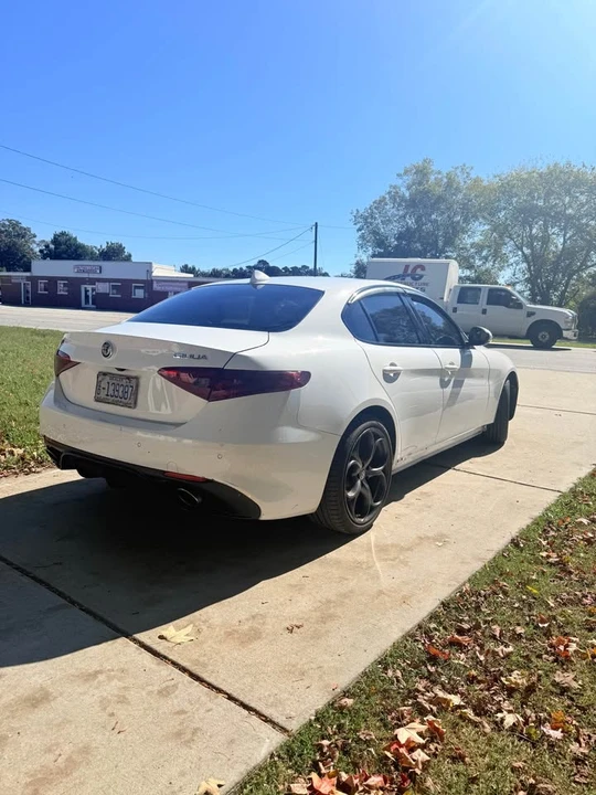 2016 Alfa Romeo Giulia - Image 7 of 18