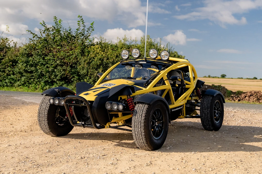 2016 Ariel - Image 2 of 31