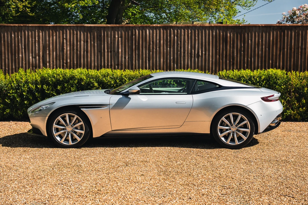 2016 Aston Martin DB11 V12 - Image 4 of 31