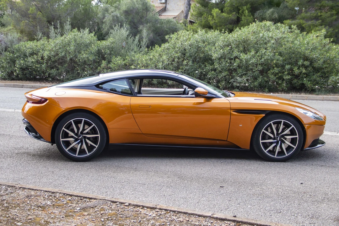 2016 Aston Martin DB11 V12 - Image 6 of 16