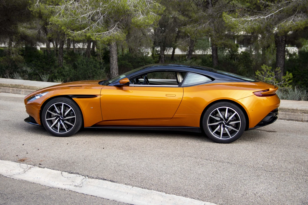 2016 Aston Martin DB11 V12 - Image 3 of 16