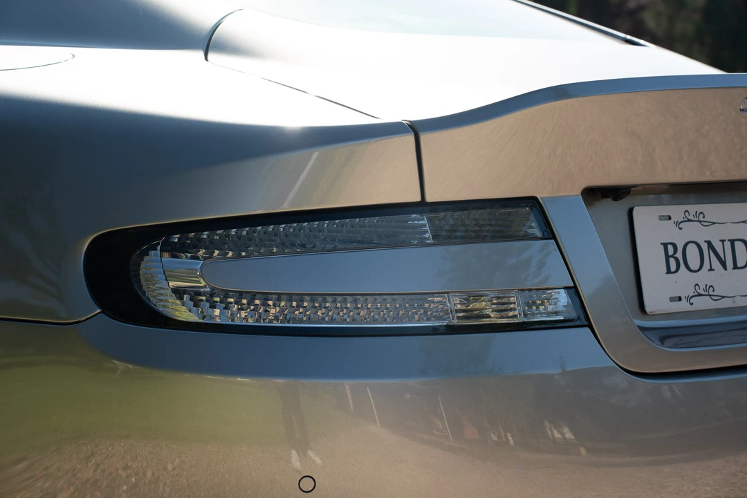 2016 Aston Martin DB9 - Image 23 of 31