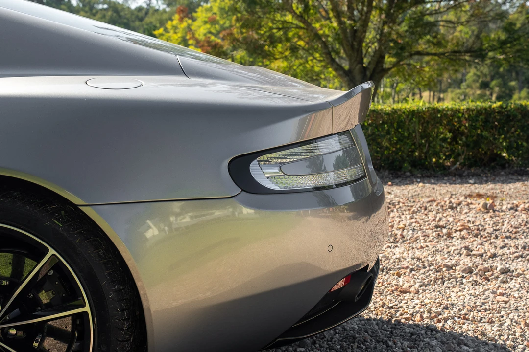 2016 Aston Martin DB9 - Image 24 of 31