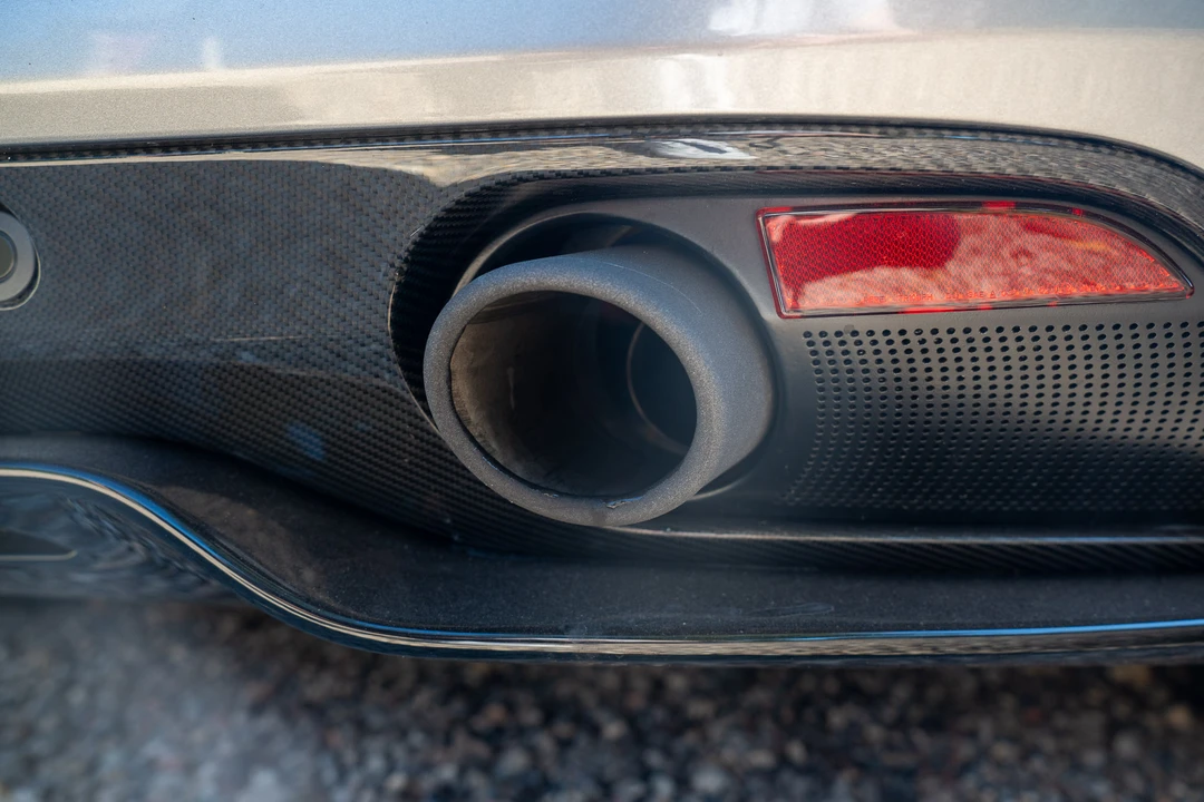 2016 Aston Martin DB9 - Image 25 of 31