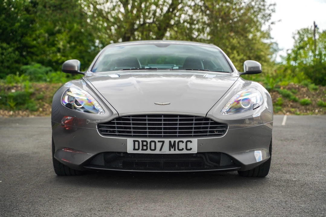 2016 Aston Martin DB9 - Image 2 of 31