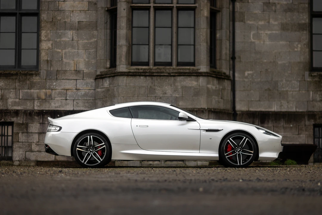 2016 Aston Martin DB9 - Image 4 of 31