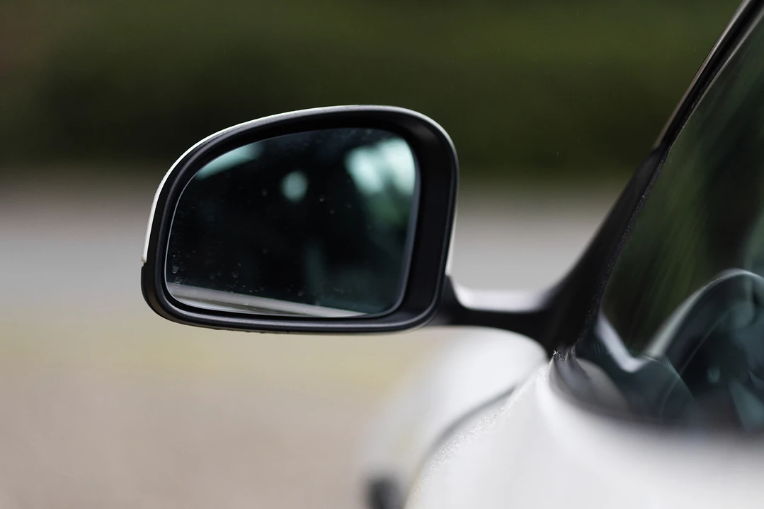 2016 Aston Martin DB9 - Image 16 of 31