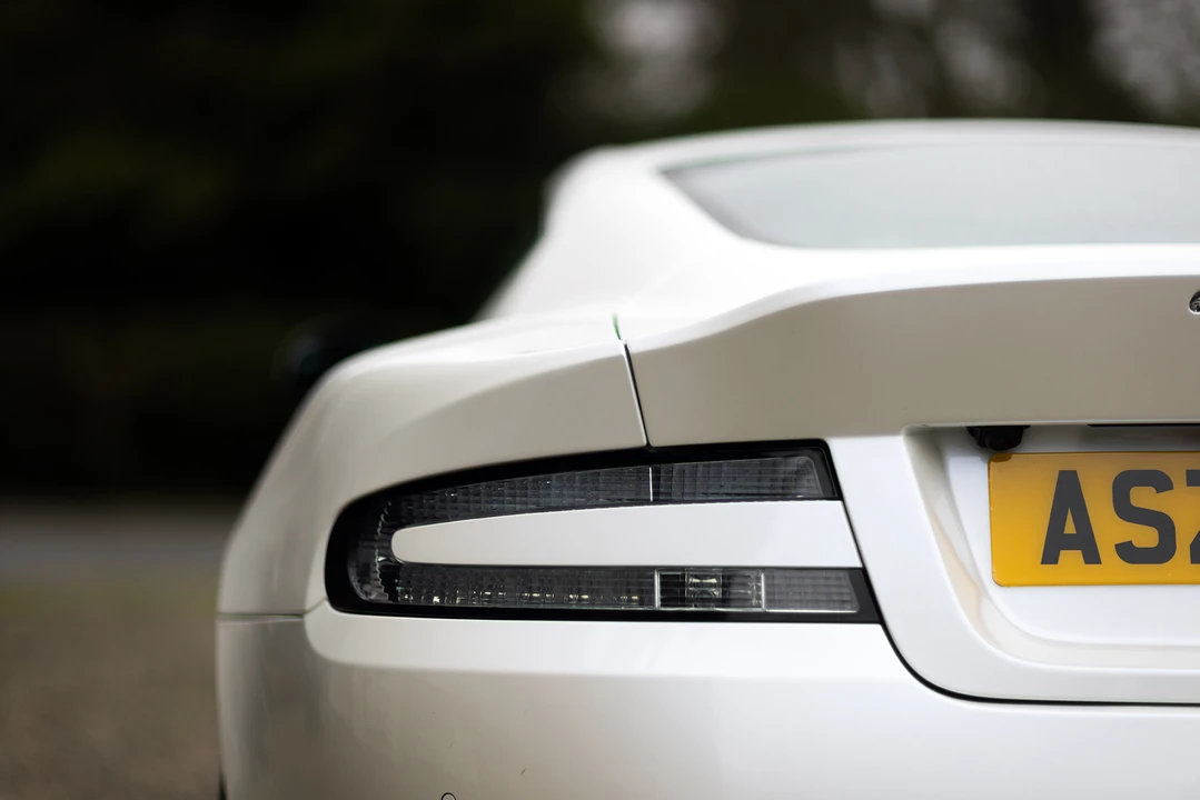 2016 Aston Martin DB9 - Image 24 of 31