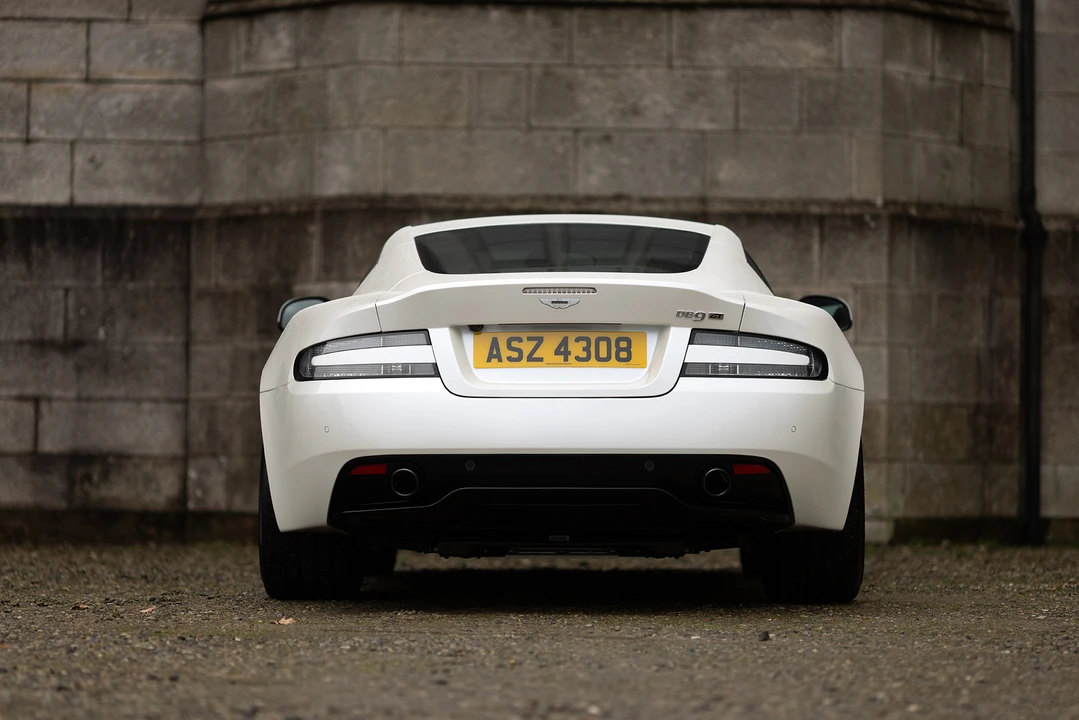 2016 Aston Martin DB9 - Image 6 of 31