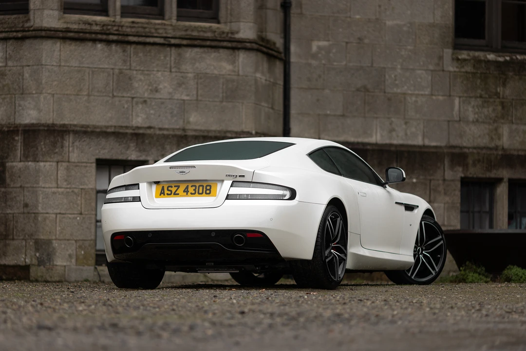 2016 Aston Martin DB9 - Image 5 of 31
