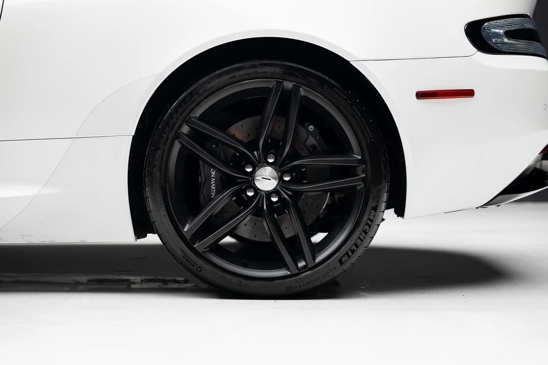 2016 Aston Martin DB9 - Image 21 of 21