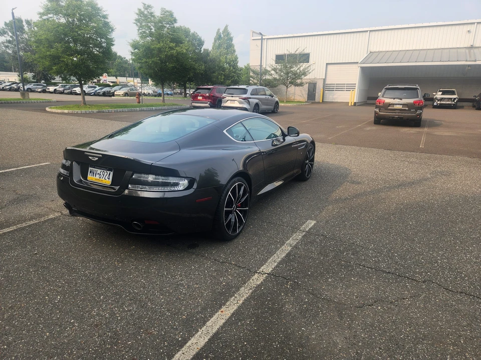 2016 Aston Martin DB9 - Image 14 of 31