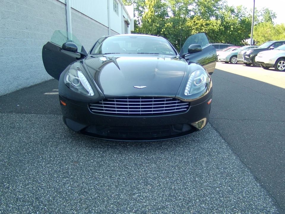 2016 Aston Martin DB9 - Image 5 of 31