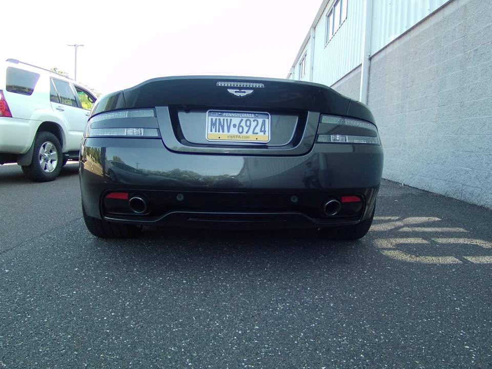2016 Aston Martin DB9 - Image 18 of 31