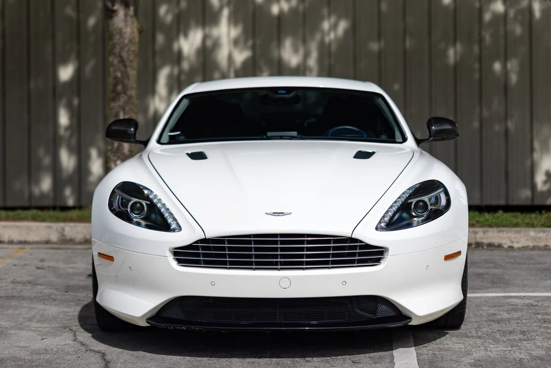 2016 Aston Martin DB9 - Image 8 of 31