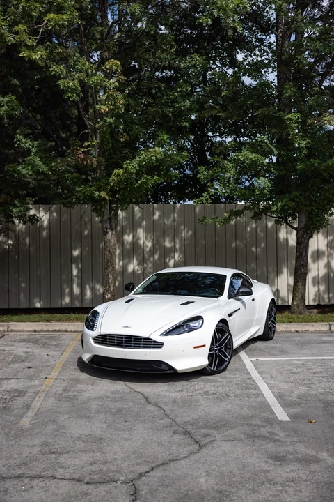 2016 Aston Martin DB9 - Image 2 of 31