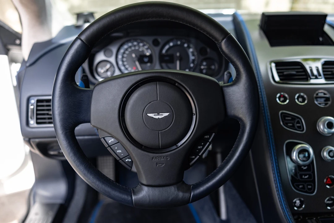 2016 Aston Martin DB9 - Image 30 of 31