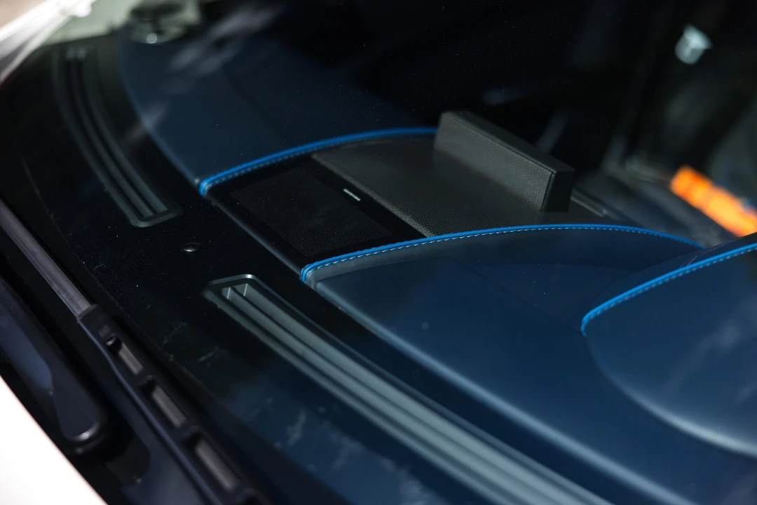 2016 Aston Martin DB9 - Image 10 of 31