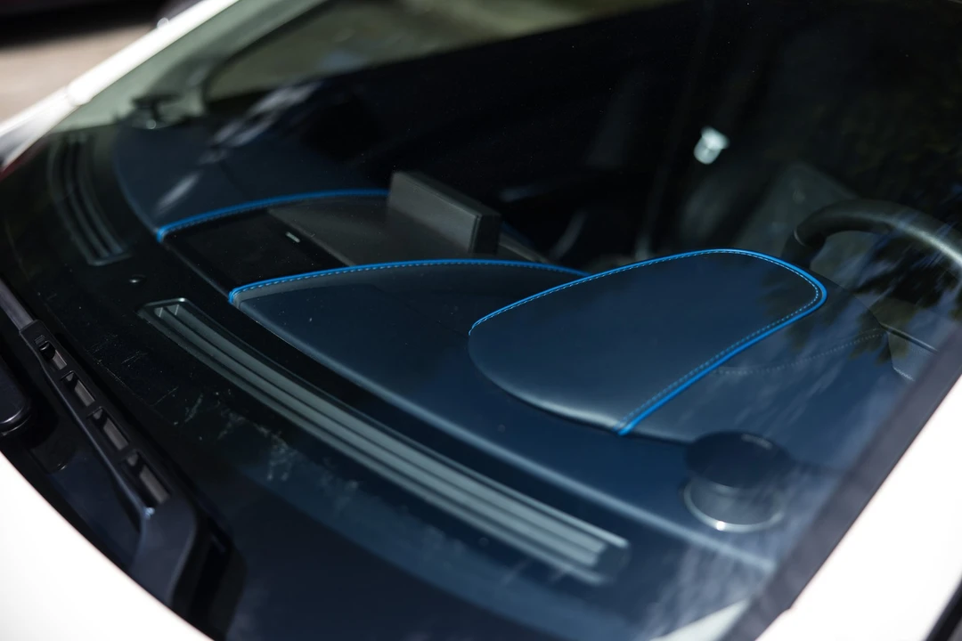 2016 Aston Martin DB9 - Image 11 of 31