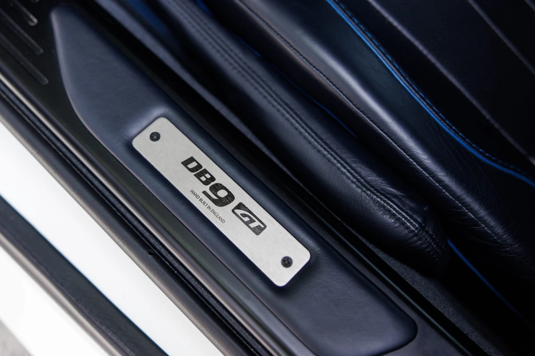 2016 Aston Martin DB9 - Image 29 of 31