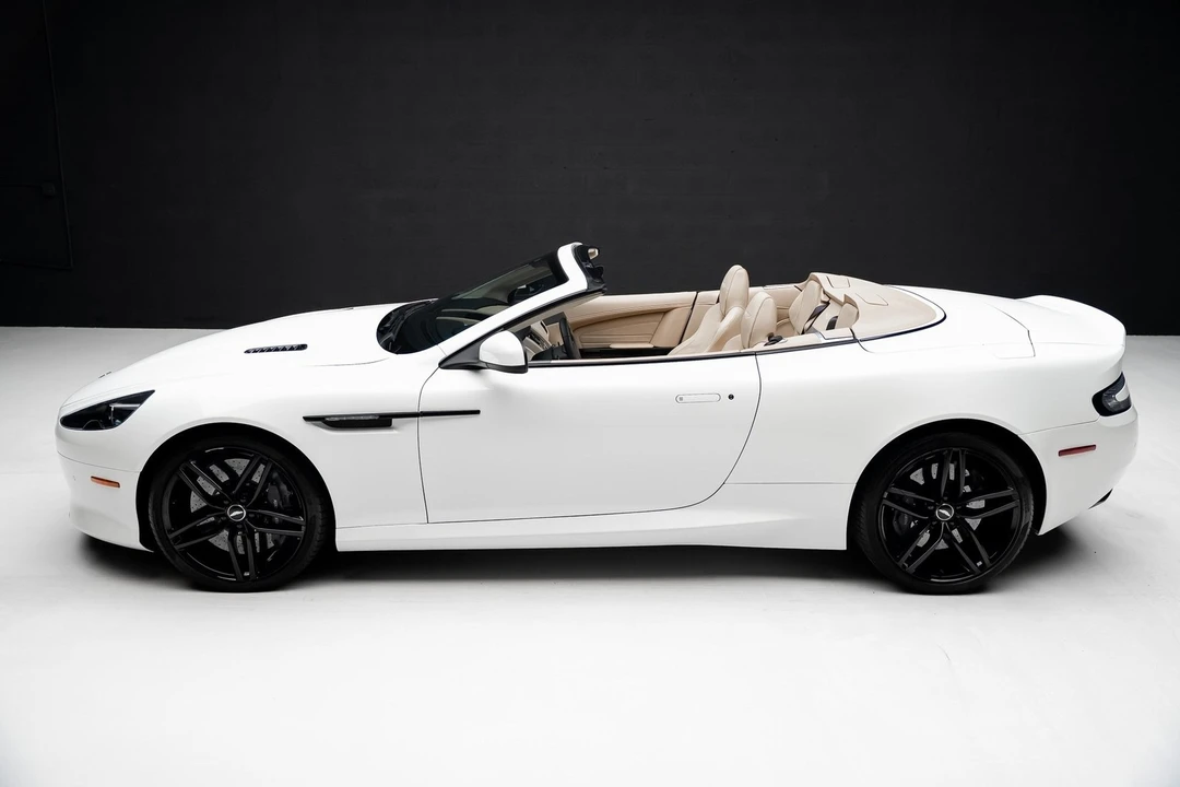 2016 Aston Martin DB9 - Image 18 of 21