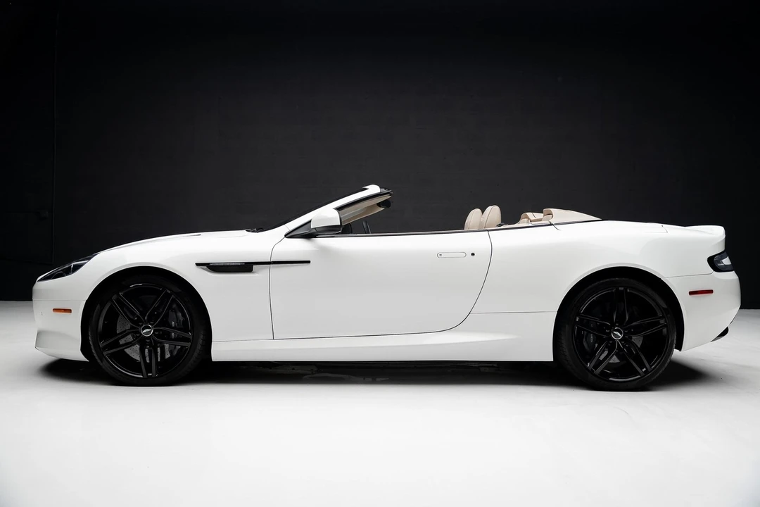 2016 Aston Martin DB9 - Image 19 of 21