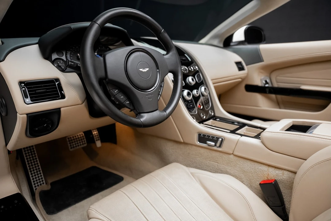 2016 Aston Martin DB9 - Image 2 of 12
