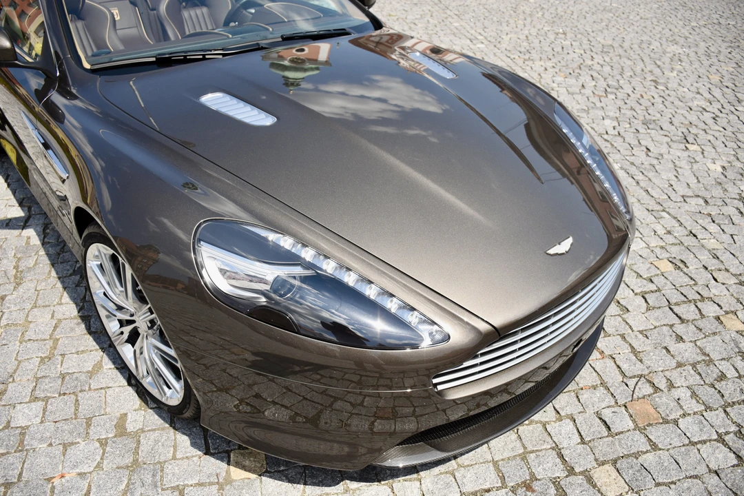 2017 Aston Martin DB9 - Image 29 of 31