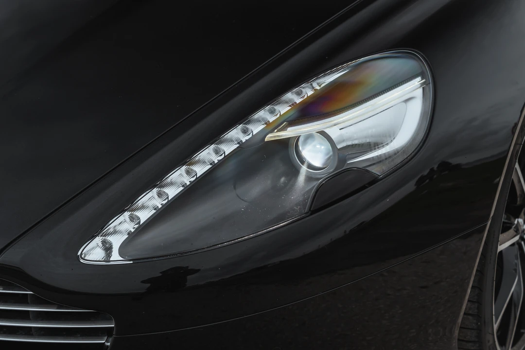 2016 Aston Martin DB9 - Image 17 of 31