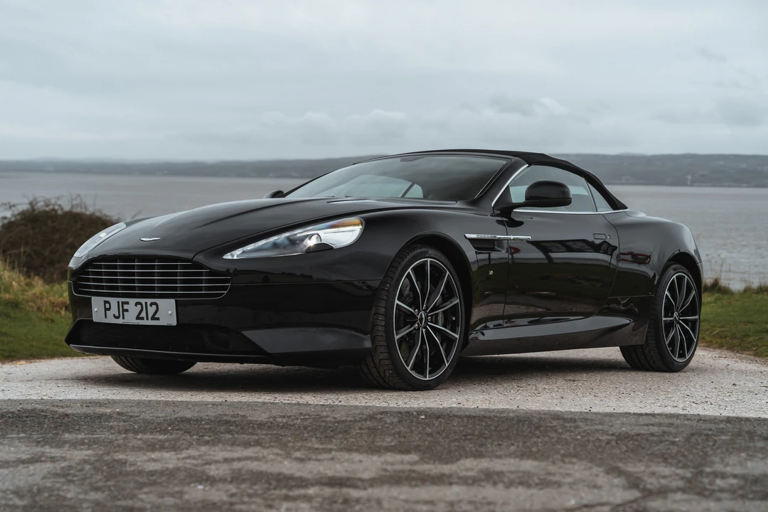 2016 Aston Martin DB9 - Image 3 of 31