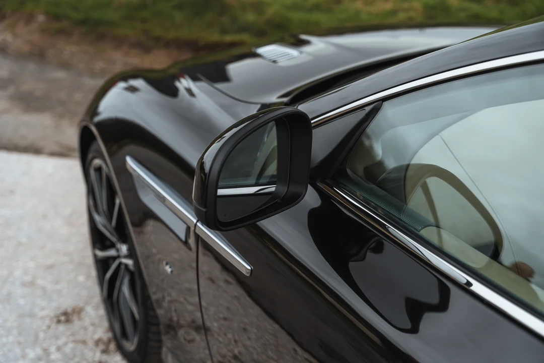 2016 Aston Martin DB9 - Image 29 of 31