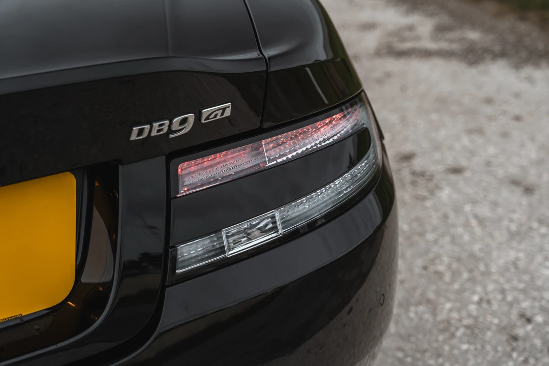 2016 Aston Martin DB9 - Image 21 of 31