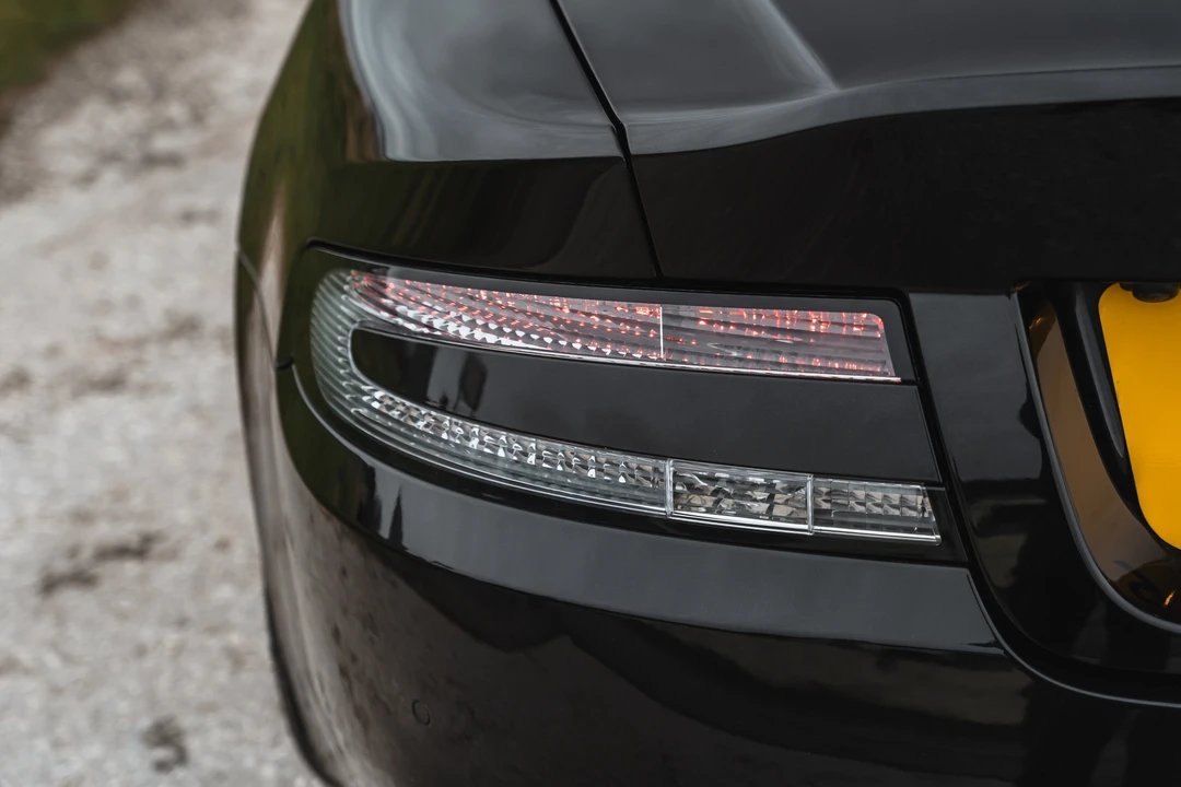 2016 Aston Martin DB9 - Image 24 of 31