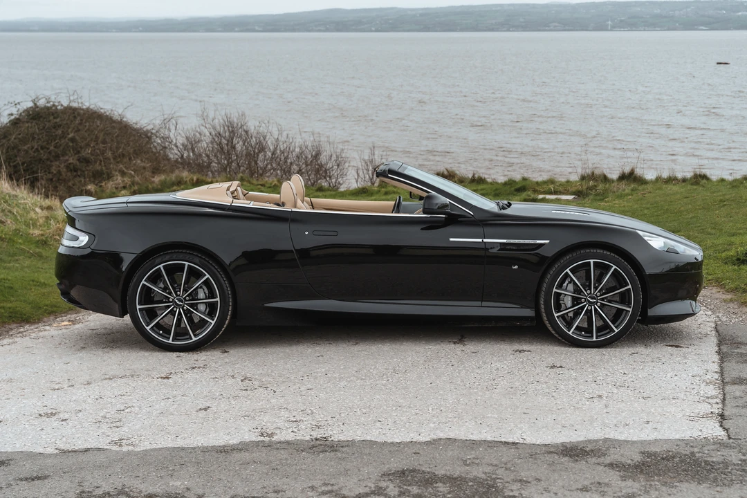 2016 Aston Martin DB9 - Image 9 of 31