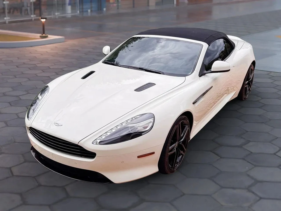 2016 Aston Martin DB9 - Image 2 of 21