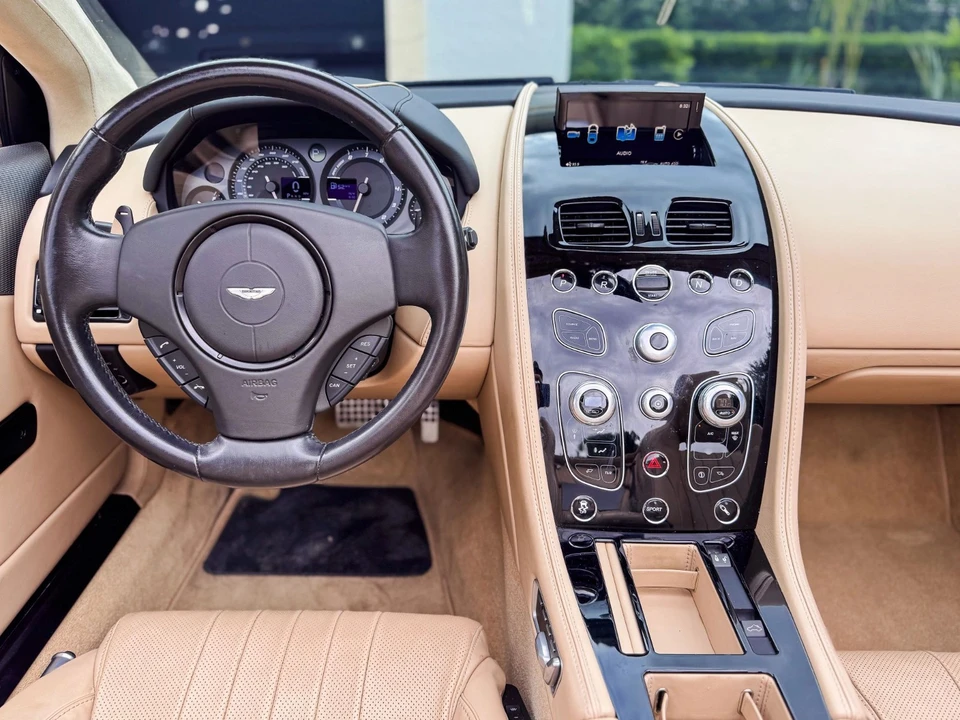 2016 Aston Martin DB9 - Image 17 of 21