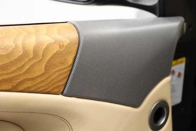 2016 Aston Martin DB9 - Image 9 of 12