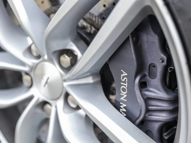 2016 Aston Martin DB9 - Image 14 of 31