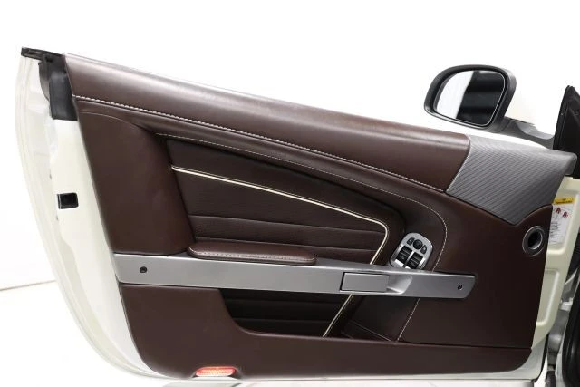 2016 Aston Martin DB9 - Image 11 of 31